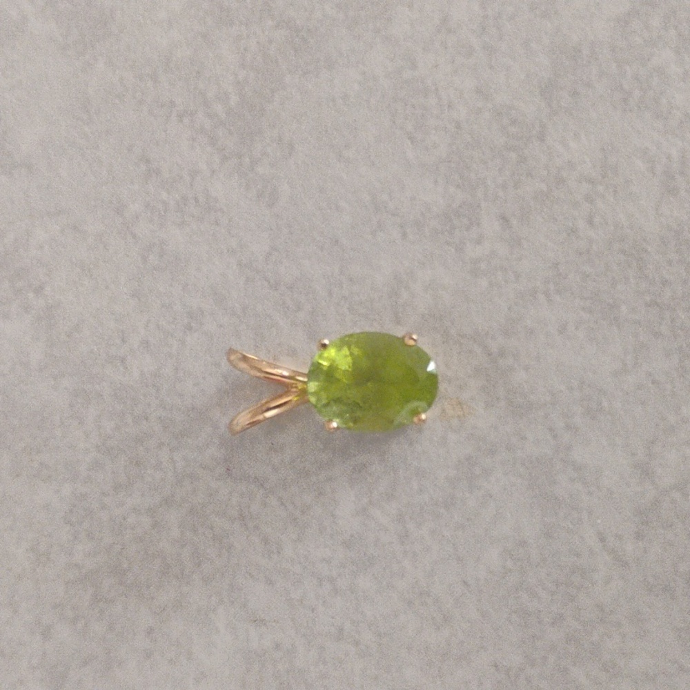 14 K Gold Peridot Pendant
